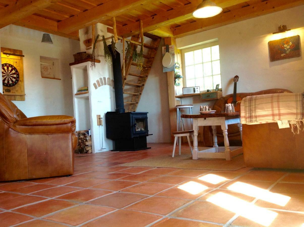 Kopanicky Dvor Guest House Hodrusa ภายนอก รูปภาพ
